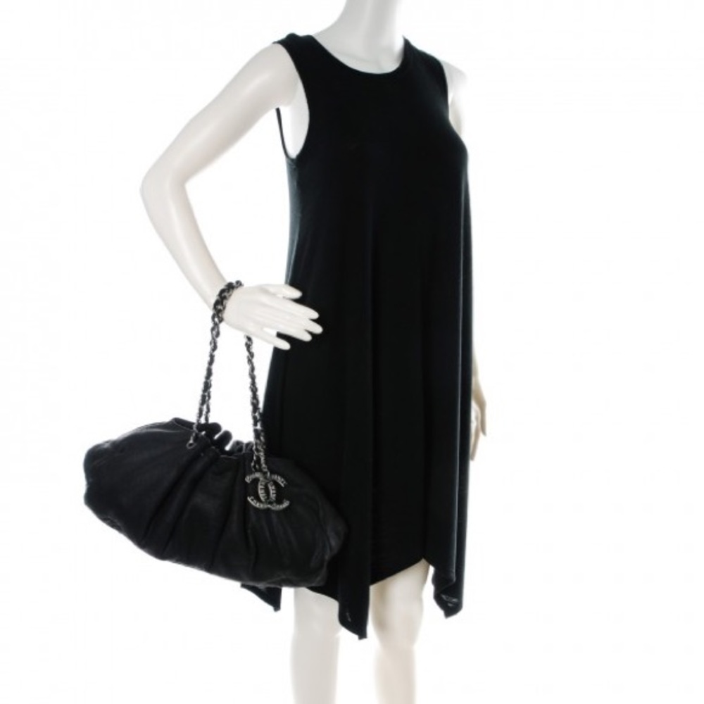 CHANEL Black Shoulder Bag - Picture 9 of 9